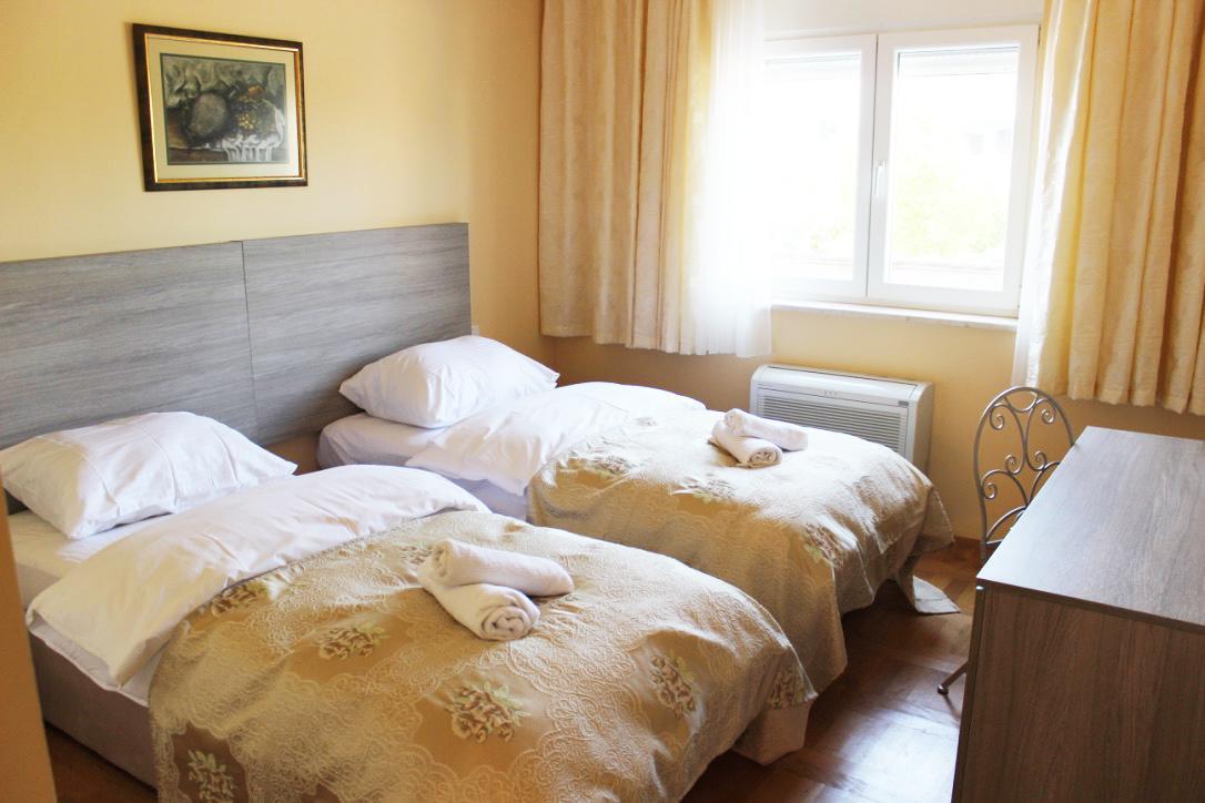 Hotel Mir Medjugorje Bilik gambar